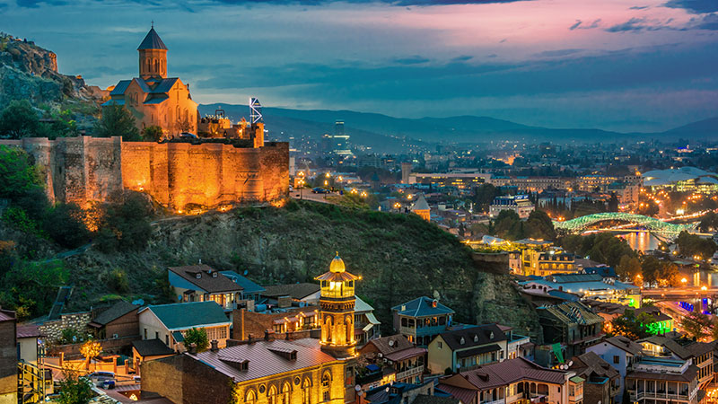 Utsikt over Tbilisi om kvelden