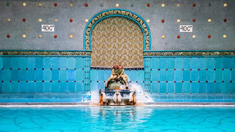 Gellertbadet i Budapest
