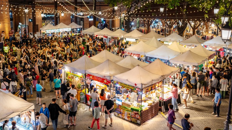 mennesker og markedsboder