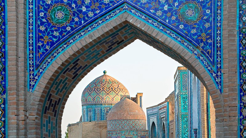 Vakre kupler og fliser i Shah-i-Zinda komplekset