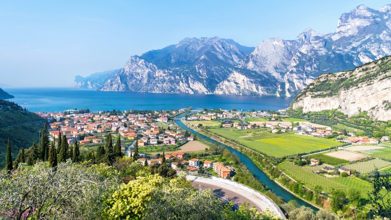 Torbole landskap og bygninger