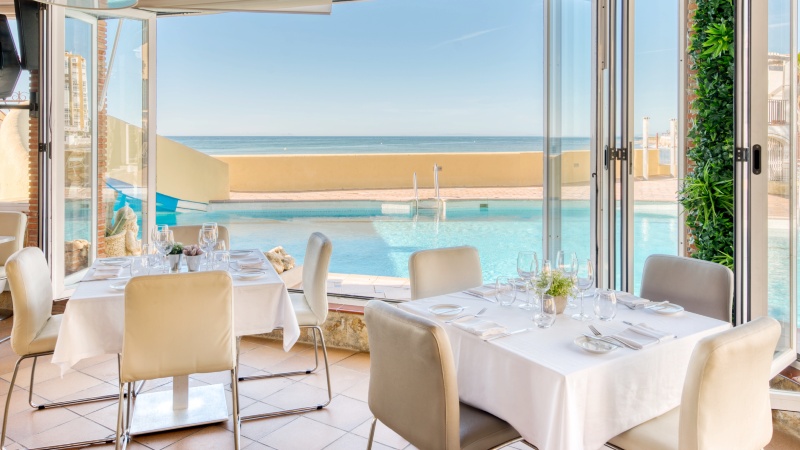 Restaurant Restaurant ved bassenget