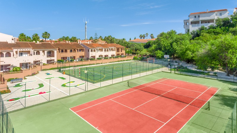 Tennisbane